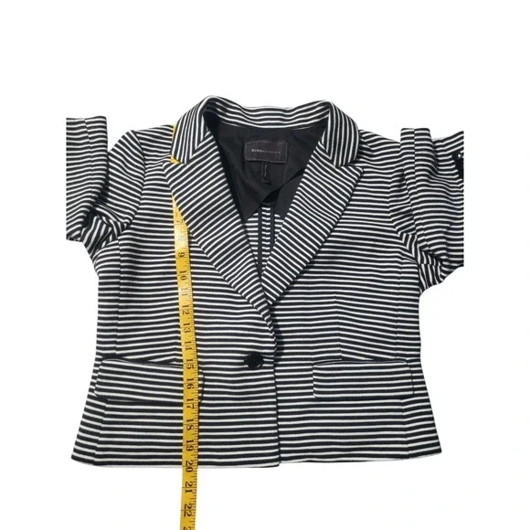 BCBG Maxazria Natalia Striped Blazer Women's Large Black & White Single Breasted - Picture 9 of 9
